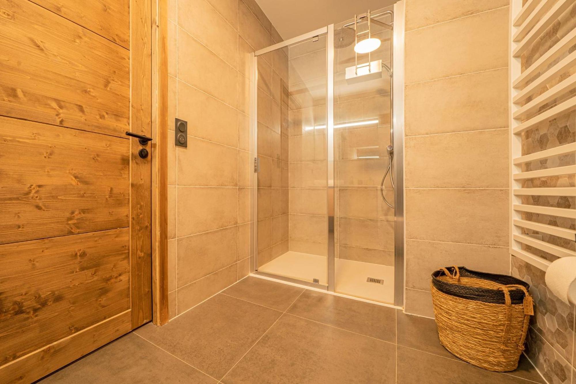 Perle Blanche - Brand New 2 Bedroom Apartment Perfectly Located Chamonix Bagian luar foto